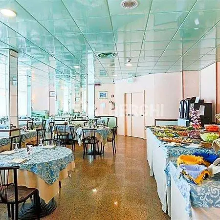 Hotel Mirage 3*